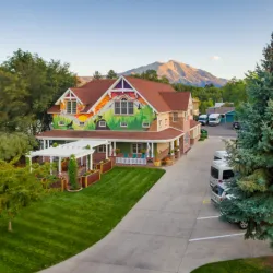 Jaywalker Lodge
